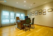291m² office for sale in Badajoz, Calle de Gabriel photo