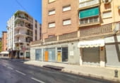 Local comercial en venta con 112m² en Granada, en la zona de Cruz de Lagos, Calle Baladíes foto