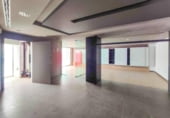 Local comercial en venta con 112m² en Granada, en la zona de Cruz de Lagos, Calle Baladíes foto