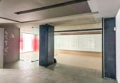 Local comercial en venta con 112m² en Granada, en la zona de Cruz de Lagos, Calle Baladíes foto