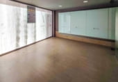 Local comercial en venta con 112m² en Granada, en la zona de Cruz de Lagos, Calle Baladíes foto