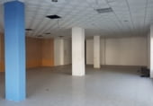 Local comercial en alquiler con 380m² en Torrejón de Ardoz foto