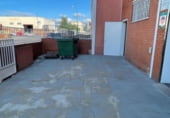330m² warehouse industrial for sale in Reus, in the area of Ferrer photo