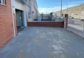 330m² warehouse industrial for sale in Reus, in the area of Ferrer photo