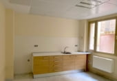 250m² office for rent in Lérida photo