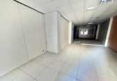 Local comercial
en lloguer
amb 173m² a Santander, Centro-Puertochico foto
