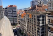 Oficina en alquiler con 108m² en Vigo foto
