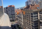 Oficina en alquiler con 108m² en Vigo foto