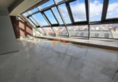 225m² office for rent in Vigo photo