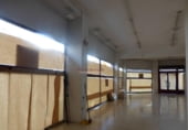 Local comercial en alquiler con 190m² en Vigo foto