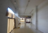Local comercial en alquiler con 190m² en Vigo foto