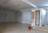 Local comercial en alquiler con 190m² en Vigo foto