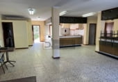 115m² locaux commerciaux pour location à Tuy, dans le quartier de Tui photo