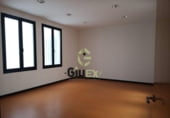 Oficina en alquiler con 550m² en Cáceres foto