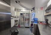 Local comercial en alquiler con 51m² en Gerona foto