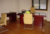 823m² office for sale in Pontevedra photo