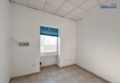 115m² commercial premises for sale in Lebrija photo