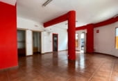 54m² commercial premises for sale in Ponferrada, Calle Ramón y Cajal photo