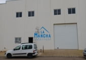 500m² entrepôt industriel pour vente à Chinchilla de Monte-Aragón, Calle Cerámicos photo