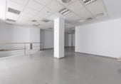 Local comercial en venta con 180m² en Montefrío, Calle Esquinas de Jesús foto