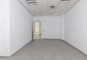 Local comercial en venta con 180m² en Montefrío, Calle Esquinas de Jesús foto