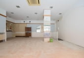 Local comercial en venta con 144m² en Granada, en la zona de Sagrario, Calle Cetti-Meriém foto