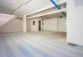 Local comercial en venta con 144m² en Granada, en la zona de Sagrario, Calle Cetti-Meriém foto