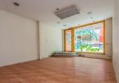 Local comercial en venta con 819m² en Alcobendas, Calle Mariano Sebastián Izuel foto