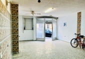 70m² hair salon for sale in Elche, Calle Maximilià Thous photo