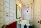 70m² hair salon for sale in Elche, Calle Maximilià Thous photo