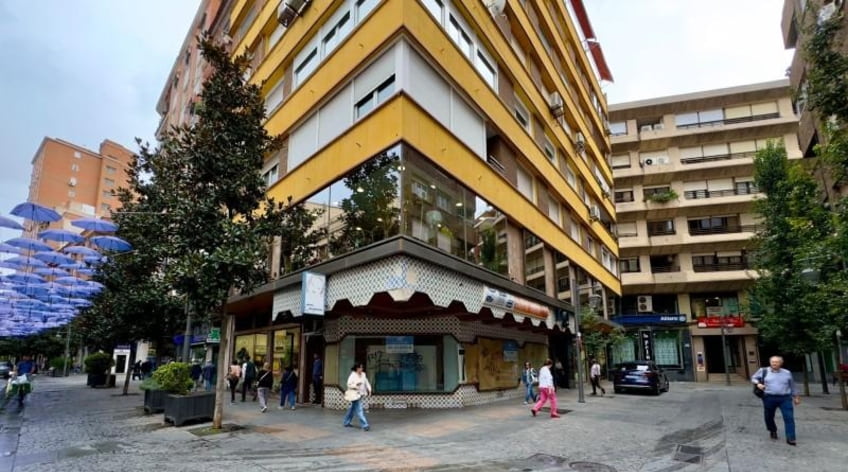 Local comercial