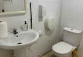 Local comercial en venta con 300m² en Zaragoza, Calle Antonio Sangenís foto