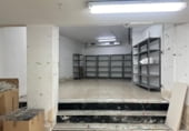 Local comercial en venta con 300m² en Zaragoza, Calle Antonio Sangenís foto