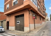 Local comercial en venta con 231m² en Benaguacil, Calle Pedralba foto