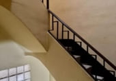 492m² building for sale in Figueras, Carrer del President Kennedy photo