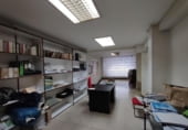 459m² commercial premises for sale in Bilbao, in the area of San Pedro de Deusto, Ribera de Deustu photo