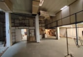 459m² commercial premises for sale in Bilbao, in the area of San Pedro de Deusto, Ribera de Deustu photo