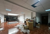 Edifici
en venda
amb 263m² a Llombai, Calle Mayor foto