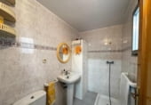 144m² commercial premises for sale in Benifayó, Calle José Morote photo