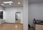 70m² commercial premises for sale in Cáceres, in the area of Kings Huertas, Calle León Leal photo
