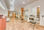 Peluqueria en venta con 68m² en Figueras, Carrer del President Kennedy foto
