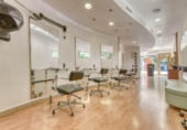 Peluqueria en venta con 68m² en Figueras, Carrer del President Kennedy foto