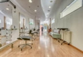 Peluqueria en venta con 68m² en Figueras, Carrer del President Kennedy foto