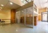 Local comercial en venta con 300m² en Figueras, Avinguda de Vilallonga foto