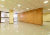 Local comercial en venta con 300m² en Figueras, Avinguda de Vilallonga foto