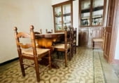 363m² building for sale in Figueras, Carrer de la Moreria photo