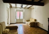 363m² building for sale in Figueras, Carrer de la Moreria photo