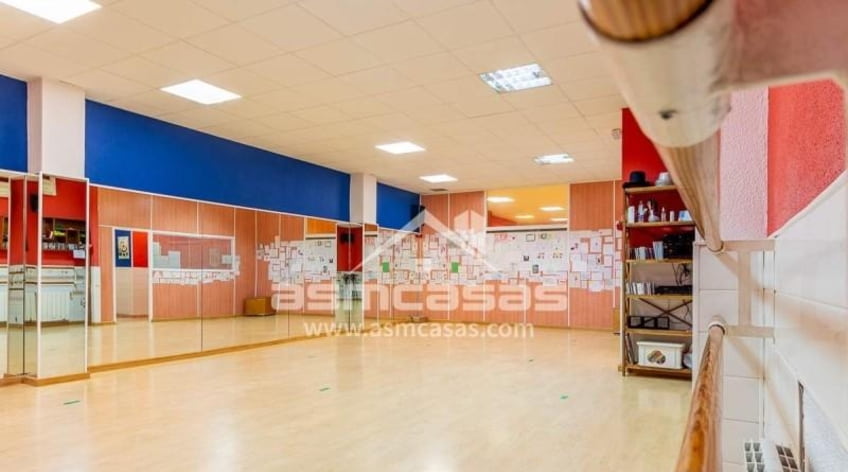 Local comercial