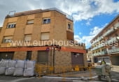 Edificio en venta con 317m² en Igualada, Carrer de Josep Galtés foto