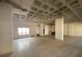 950m² commercial premises for sale in Algeciras, Calle Sáenz Laguna photo